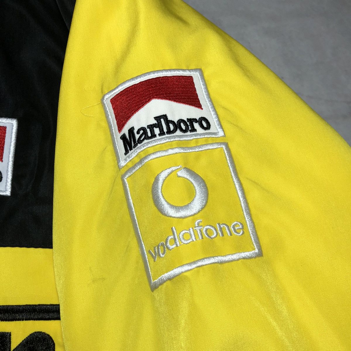 Ferrari Vintage Ferrari Formula-1 Racing Jacket Marlboro F1 90s Y2K Size US XL / EU 56 / 4 - 11 Thumbnail