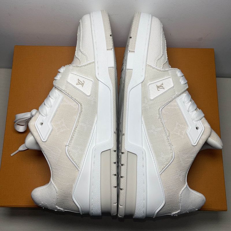 Louis Vuitton Louis Vuitton Low-Top Trainer Sneakers for Men -2508 Size US 9.5 / EU 42-43 - 7 Thumbnail