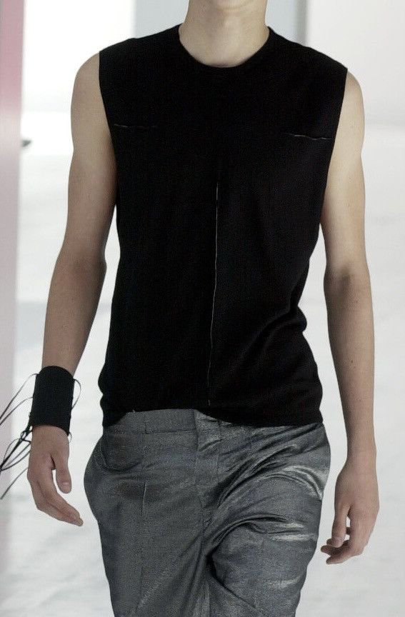 Dior × Hedi Slimane S/S 2002 Knit Sweater Vest (SS02, Archive, Homme) Size US M / EU 48-50 / 2 - 8 Thumbnail