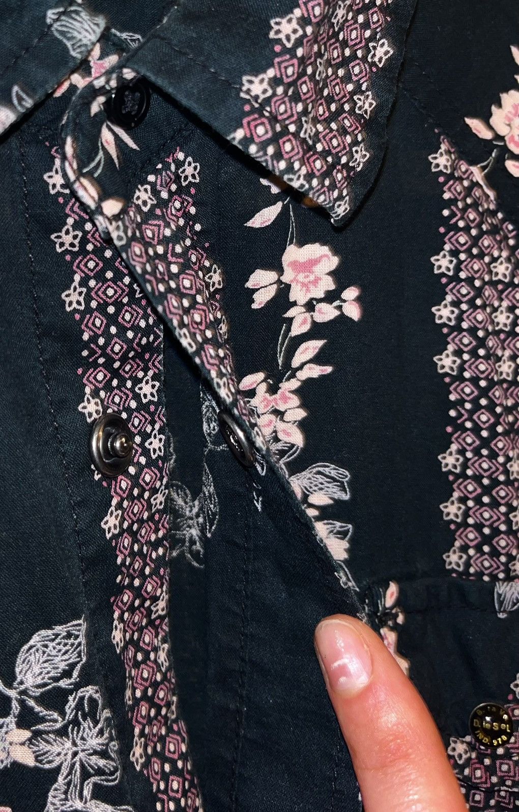 Diesel Vintage Diesel Shirt Short Sleeve Button up Flowers Ornament Size US L / EU 52-54 / 3 - 5 Thumbnail