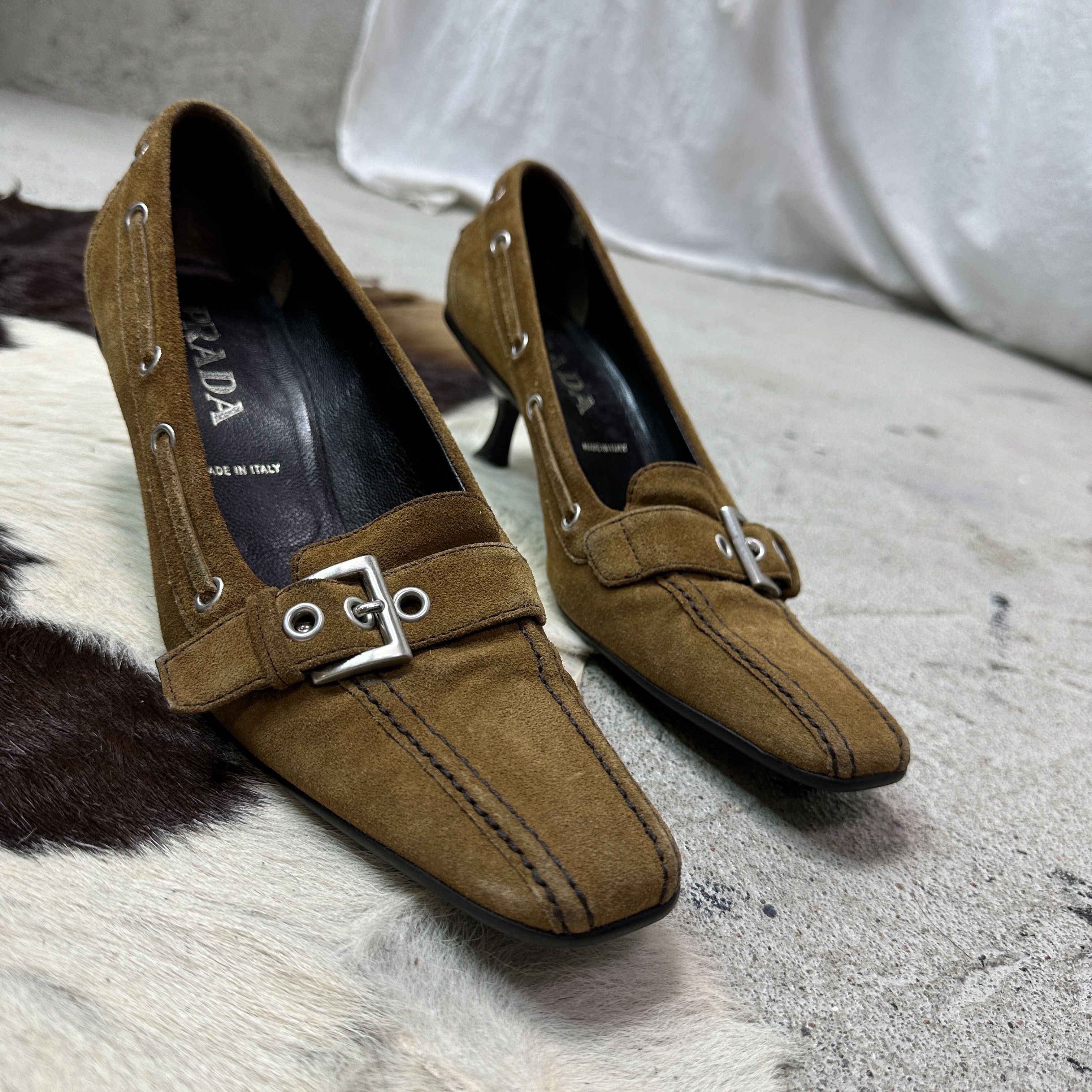Vintage Vintage Leather Prada Suede Buckled Kitten Heels Y2K Size US 9.5 / IT 39.5 - 3 Thumbnail