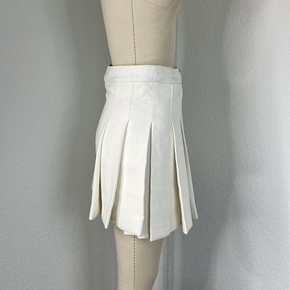 Valentino Valentino Enamel Tiger Head Pleated Mini Skirt Size 26" / US 2 / IT 38 - 3 Thumbnail