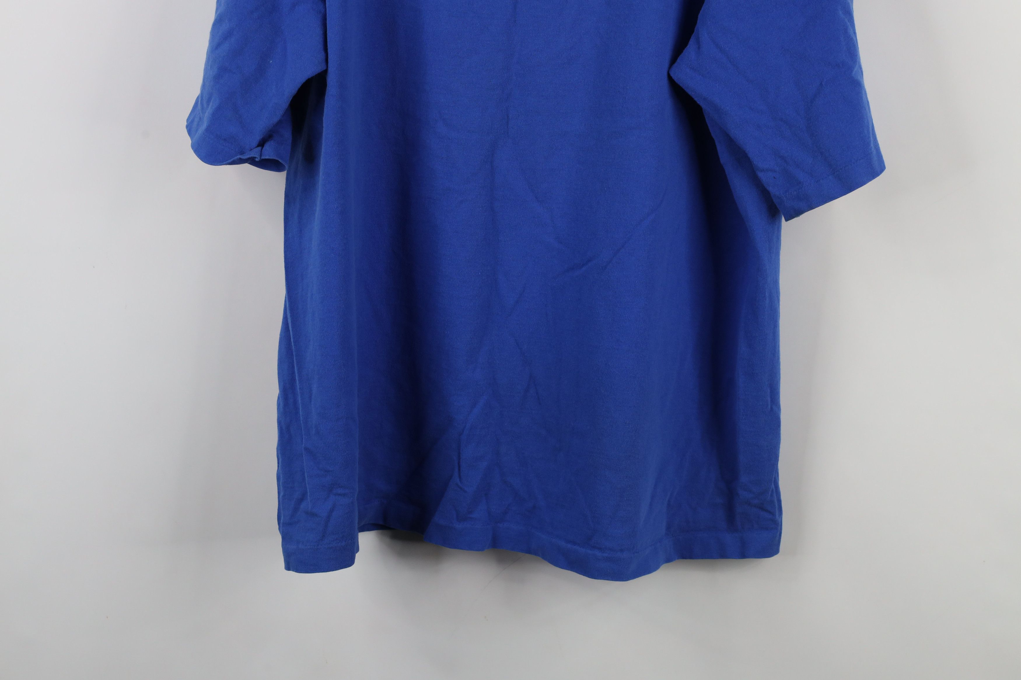 Vintage Vintage 90s Bugle Boy Spell Neon Surfing T-Shirt Blue USA Size US L / EU 52-54 / 3 - 13 Thumbnail