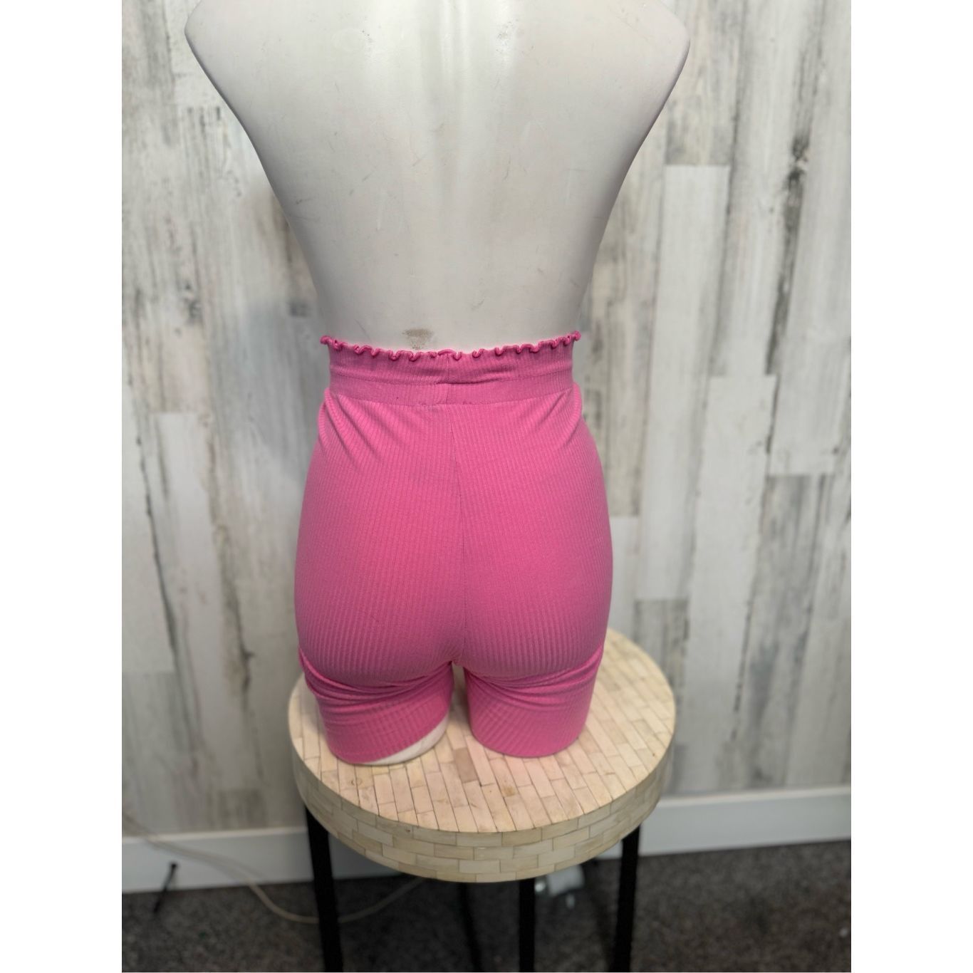 Other Fashion nova Pink Ribbed Biker Shorts Women’s Size Medium Hi Size 28" / US 6 / IT 42 - 3 Thumbnail