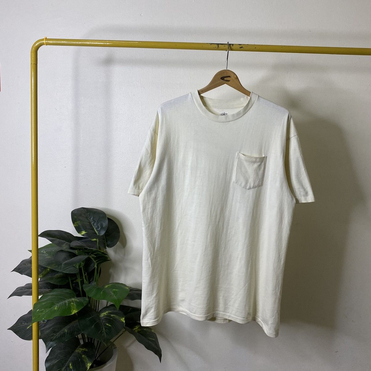 ANATOMICA Single Pocket Soft Yellow Blank T Shirt Size US XL / EU 56 / 4 - 1 Thumbnail