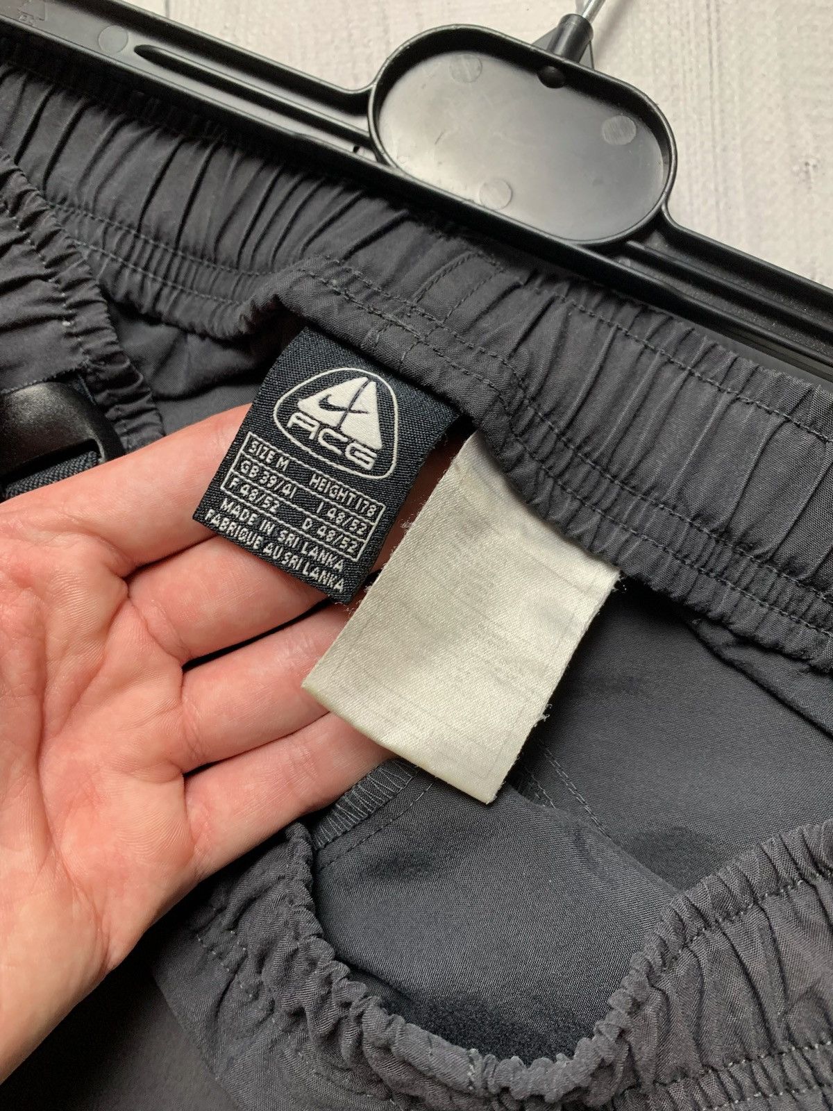 Nike × Nike ACG × Vintage Vintage Nike ACG shorts size M black rare Size US 32 / EU 48 - 4 Thumbnail