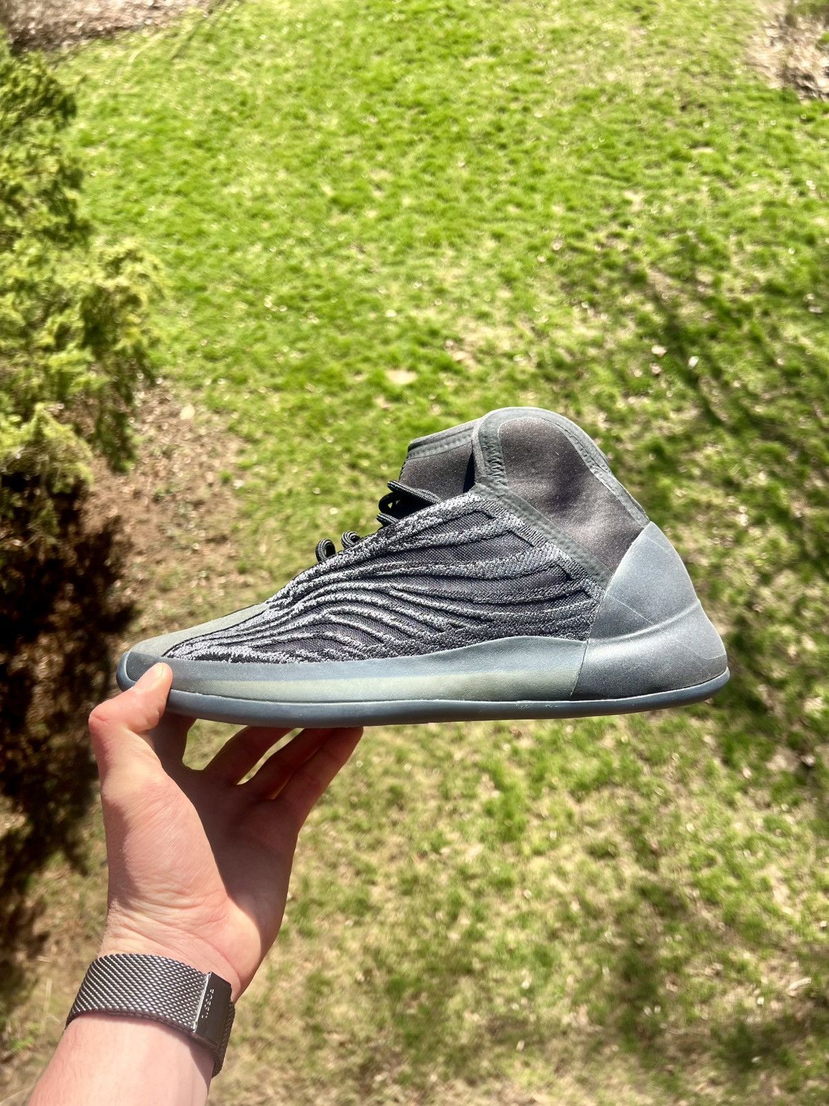 Yeezy Yeezy Quantum onyx Size US 10.5 / EU 43-44 - 2 Thumbnail