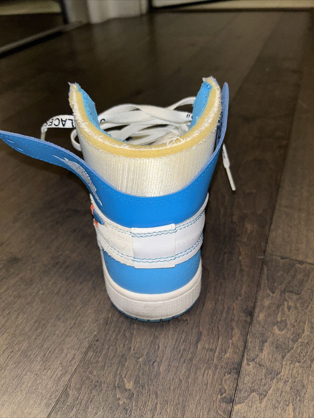 Nike × Off-White Size 6 - Jordan 1 Retro OG x Off-White High UNC Size US 6 / EU 39 - 3 Thumbnail
