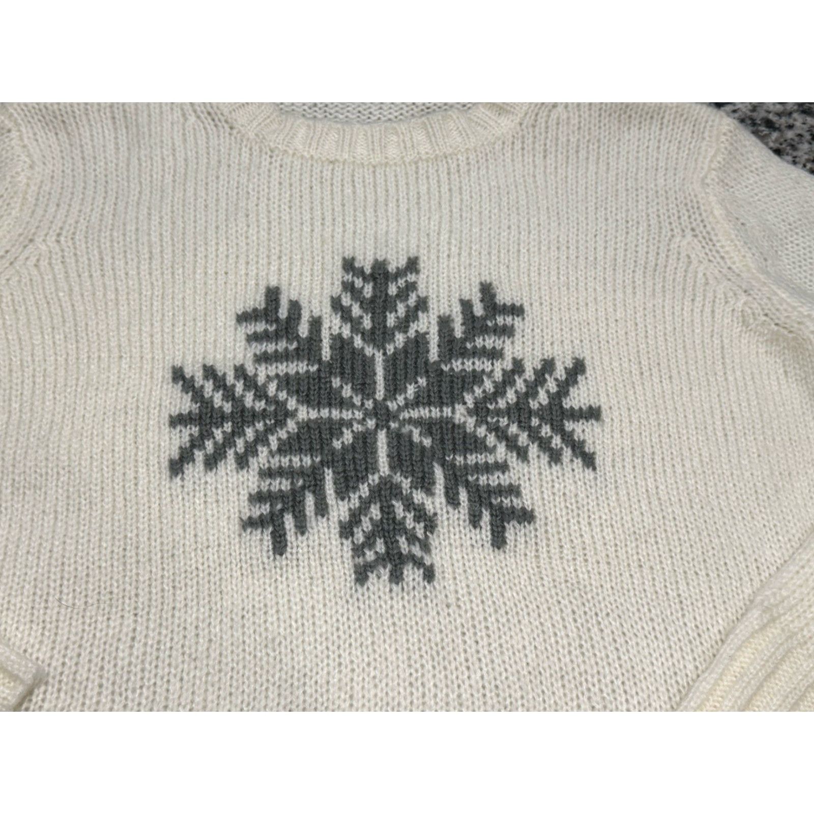 Vintage Wooden Ships Sweater Women S/M Cream Snowflake Knit Winter Holiday Crew Neck Long Sleeve Christmas Womens Size S / US 4 / IT 40 - 4 Thumbnail