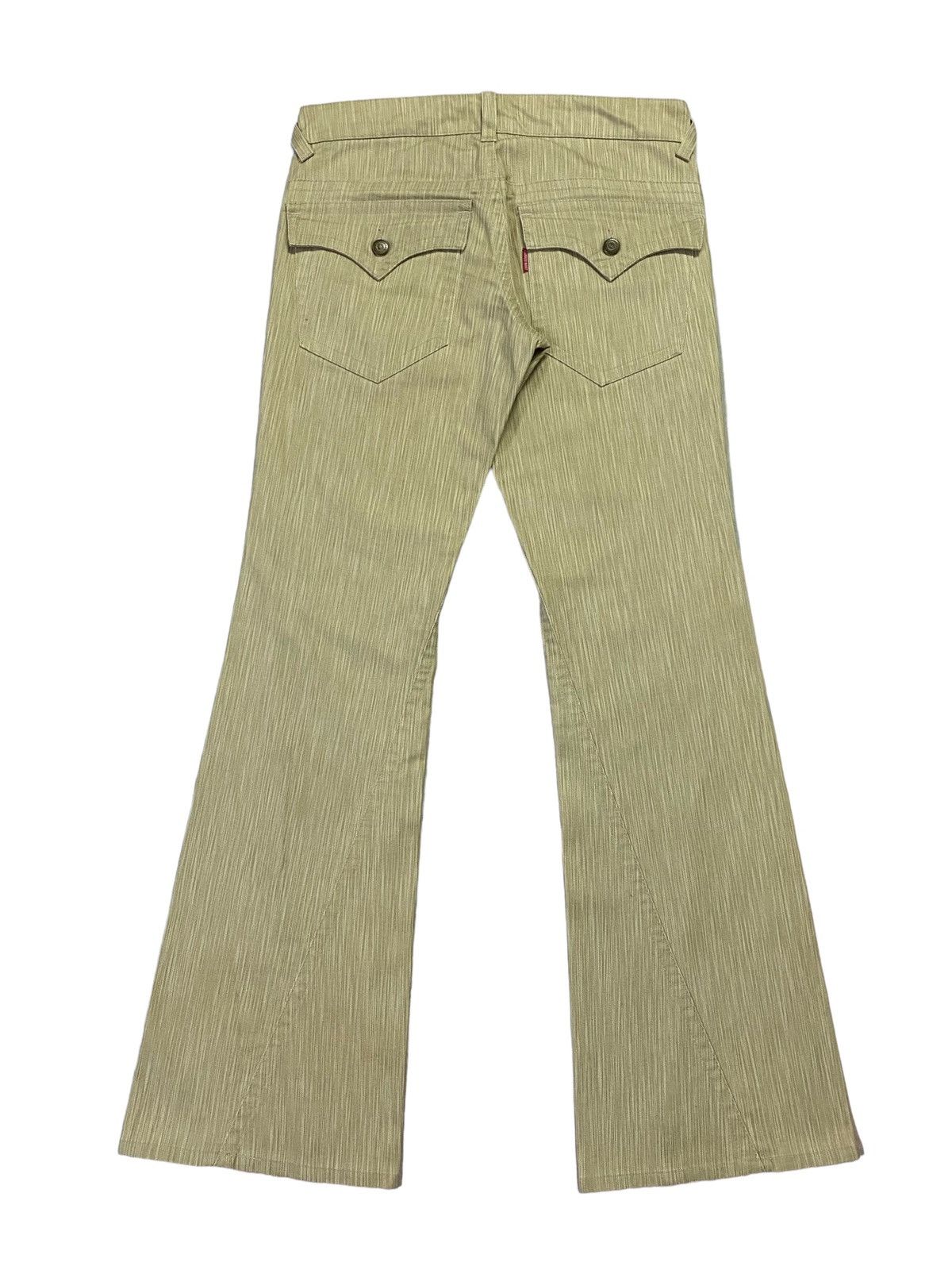Tornado Mart 💃Tornado Mart Flare Embossed Stripes Spiral Cut Jeans Size US 32 / EU 48 - 3 Thumbnail