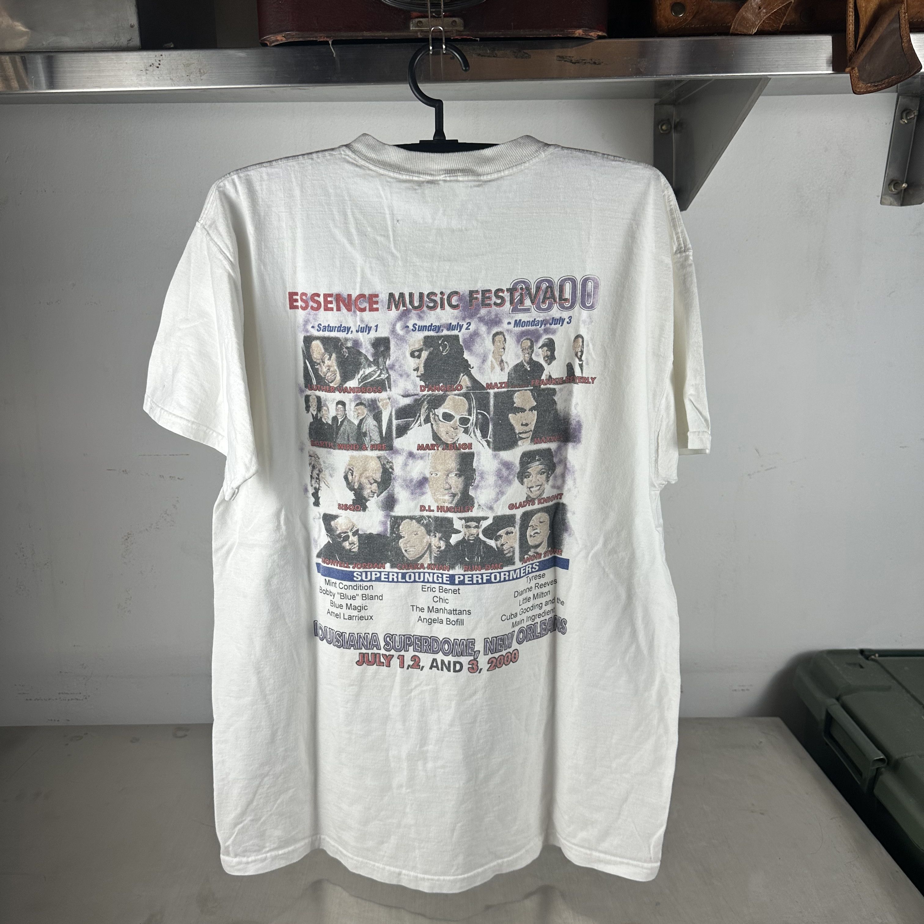 Vintage ​​​​2000 D' Angelo Luther Vandross Run-DMC Essence Music Tee Size US XL / EU 56 / 4 - 1 Thumbnail