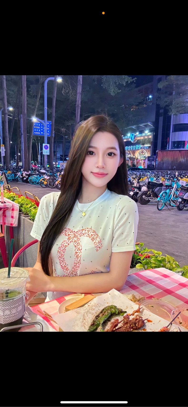 Chanel Chanel White glitter logo short sleeves 2504-Nextarrow Size XXS / US 00 / IT 34 - 7 Thumbnail