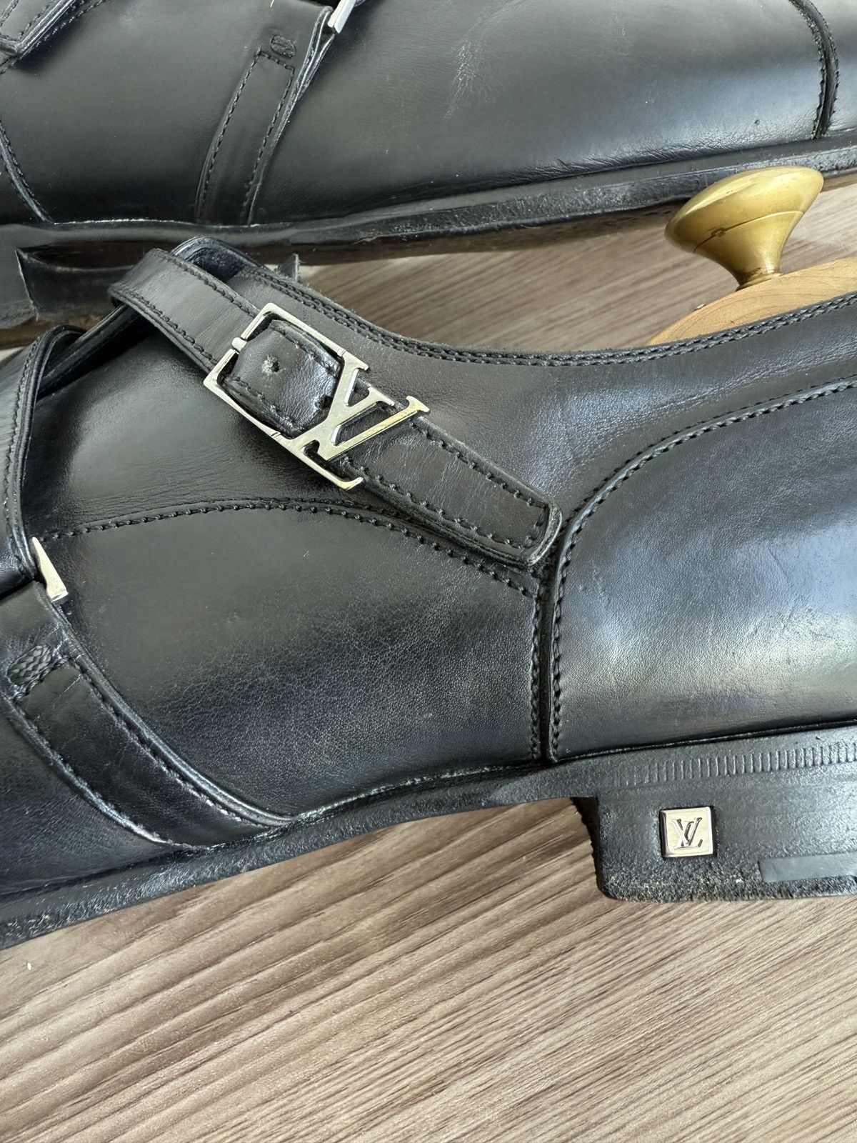 Louis Vuitton Equinox lv logo derby Size US 9 / EU 42 - 17 Thumbnail