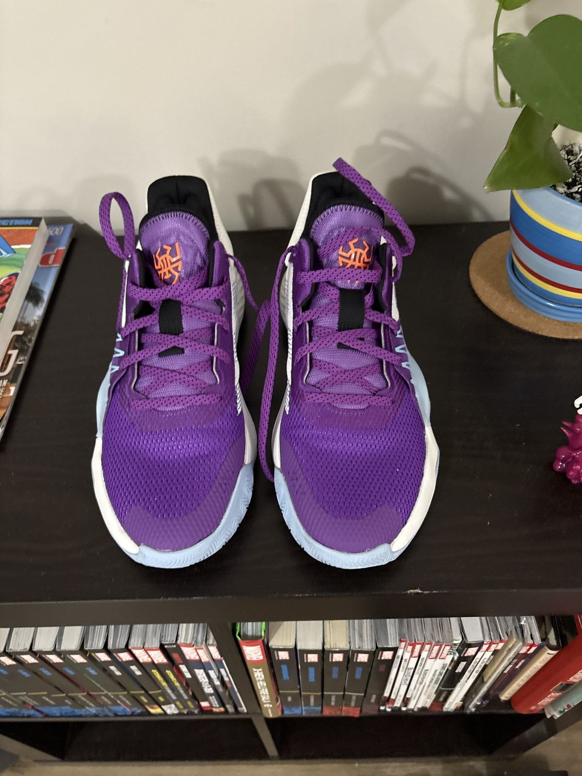 Adidas Don issue 1 Size US 9 / EU 42 - 3 Thumbnail