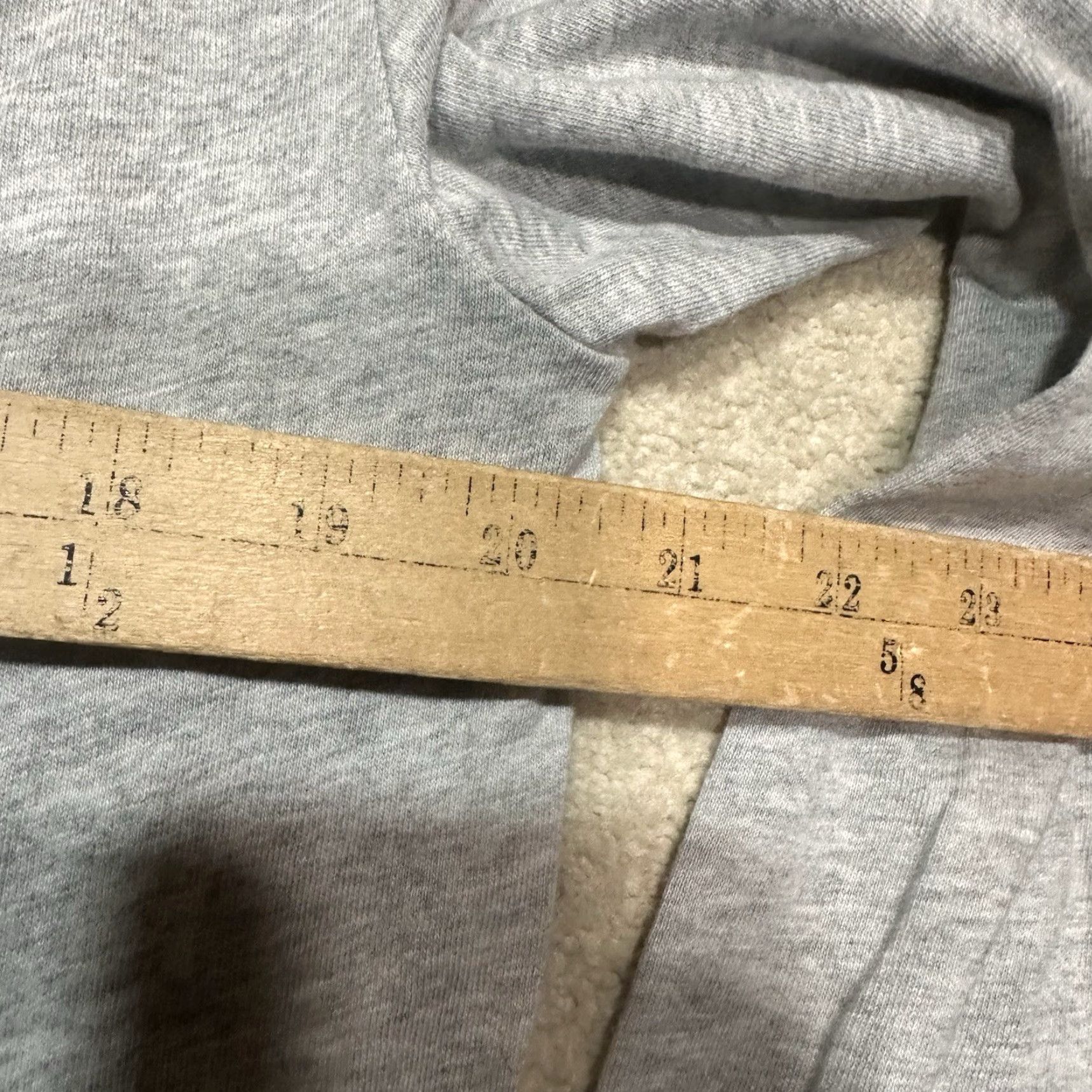 Vineyard Vines Vineyard Vines T Shirt Mens Medium Gray Double Sided Longsleeve Savannah Georgia Shirt Mens Regular Gray All Seasons Breathable Logo 2020s Adult Men Size US M / EU 48-50 / 2 - 7 Thumbnail