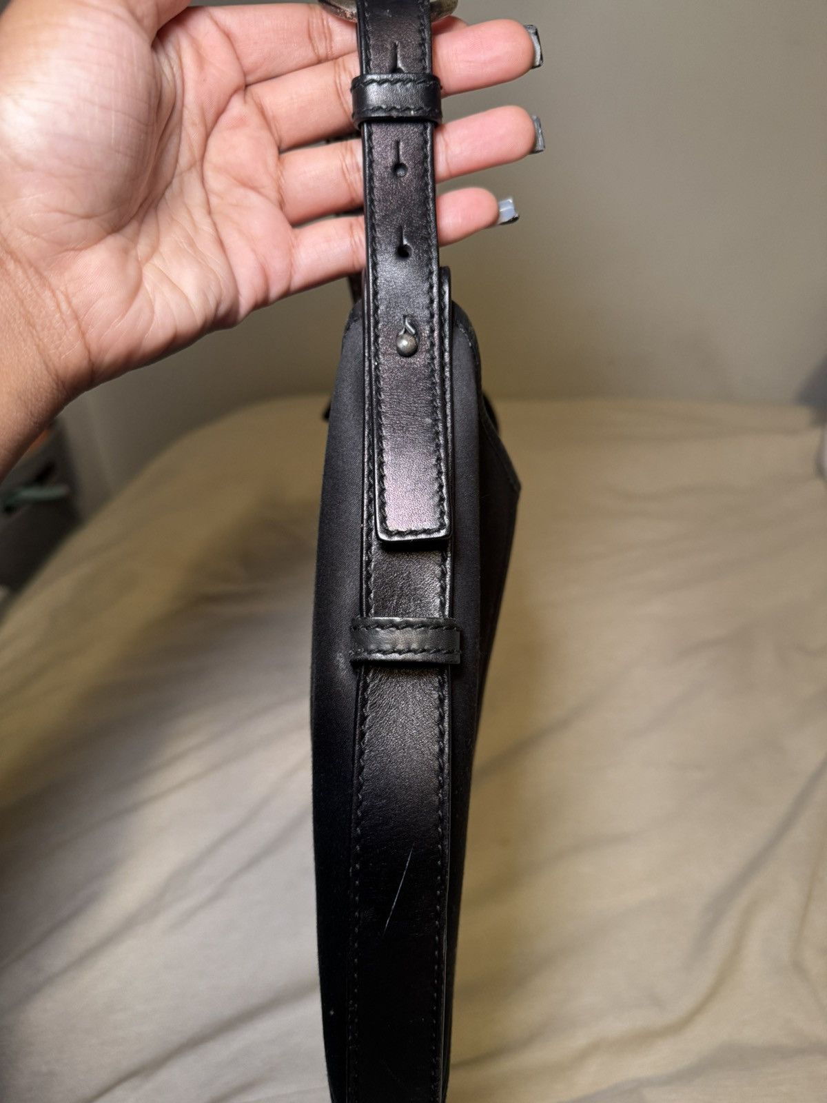 Yves Saint Laurent Yves Saint Laurent Mombasa Handbag Satin Size ONE SIZE - 11 Thumbnail