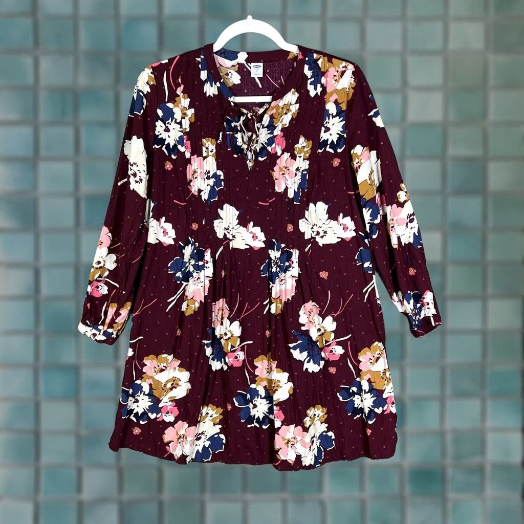 fitted dress Basically Black Midi Large / Black Women's US Size:7 The structured bodice provides OLD Long Cool Woman (in