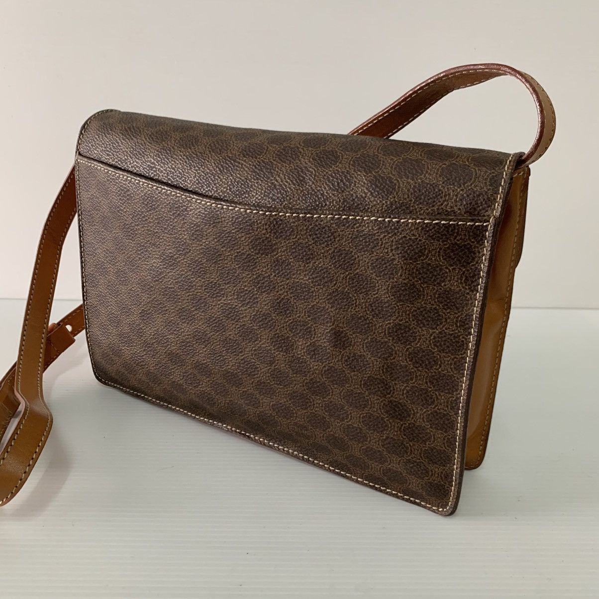 Celine Celine Box Monogram Vintage Sling Shoulder Bag Size ONE SIZE - 7 Thumbnail