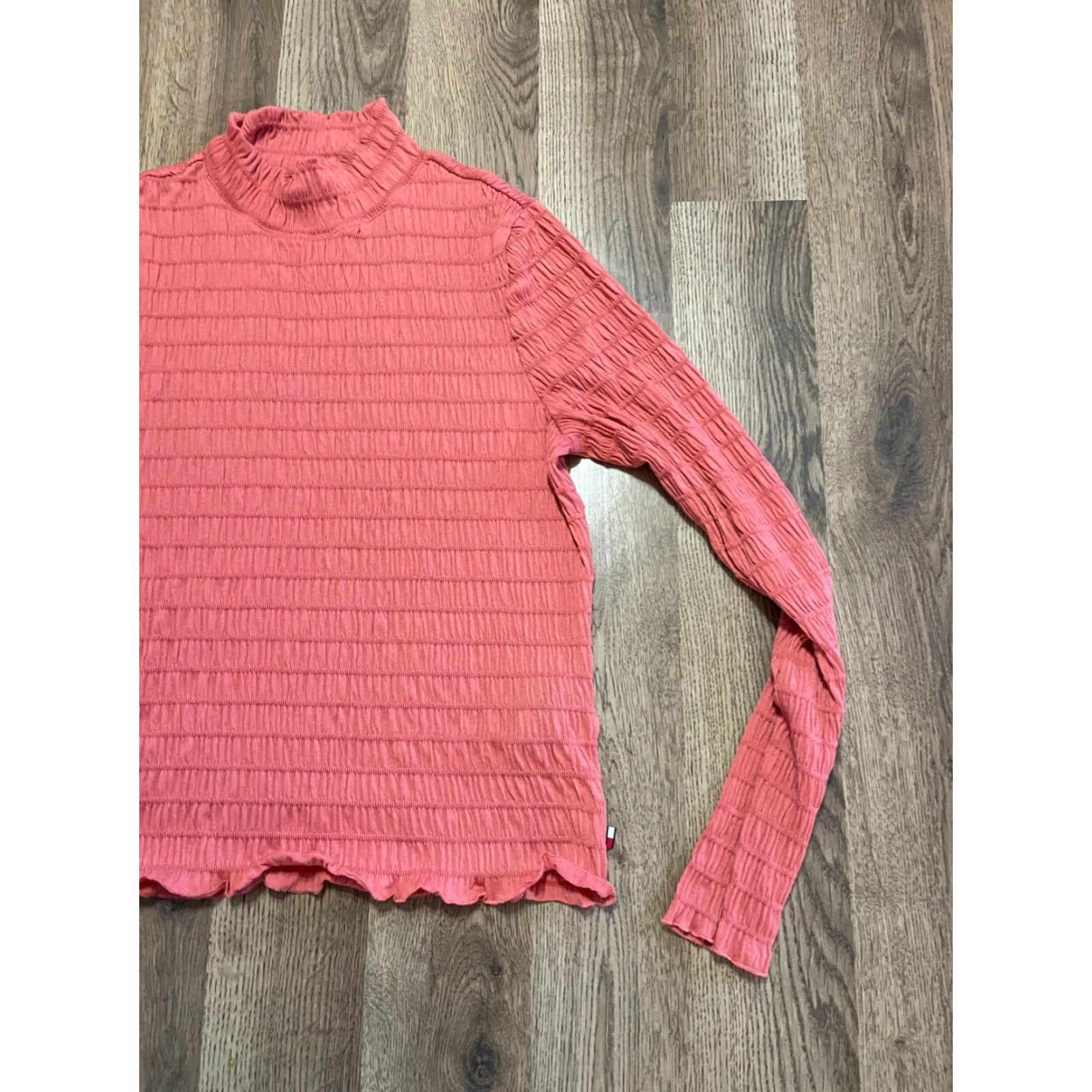 Tommy Hilfiger Tommy Hilfiger Shirt Women's Small Orange Turtleneck Long Sleeve Smocked Casual Size S / US 4 / IT 40 - 4 Thumbnail