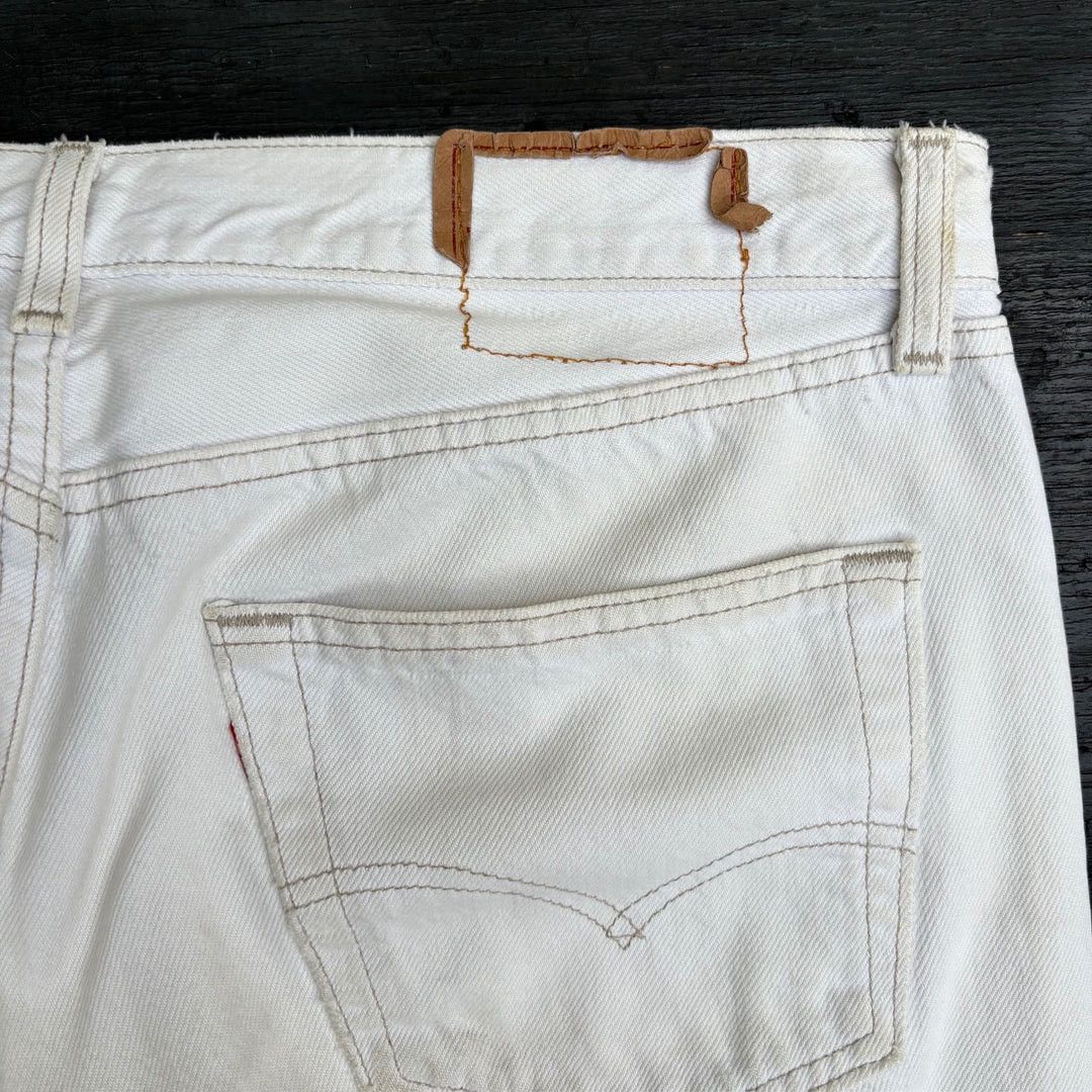Levi's Levi’s 501 1990 90s Vintage USA Made W33 White Denim Jeans Size US 33 - 6 Thumbnail
