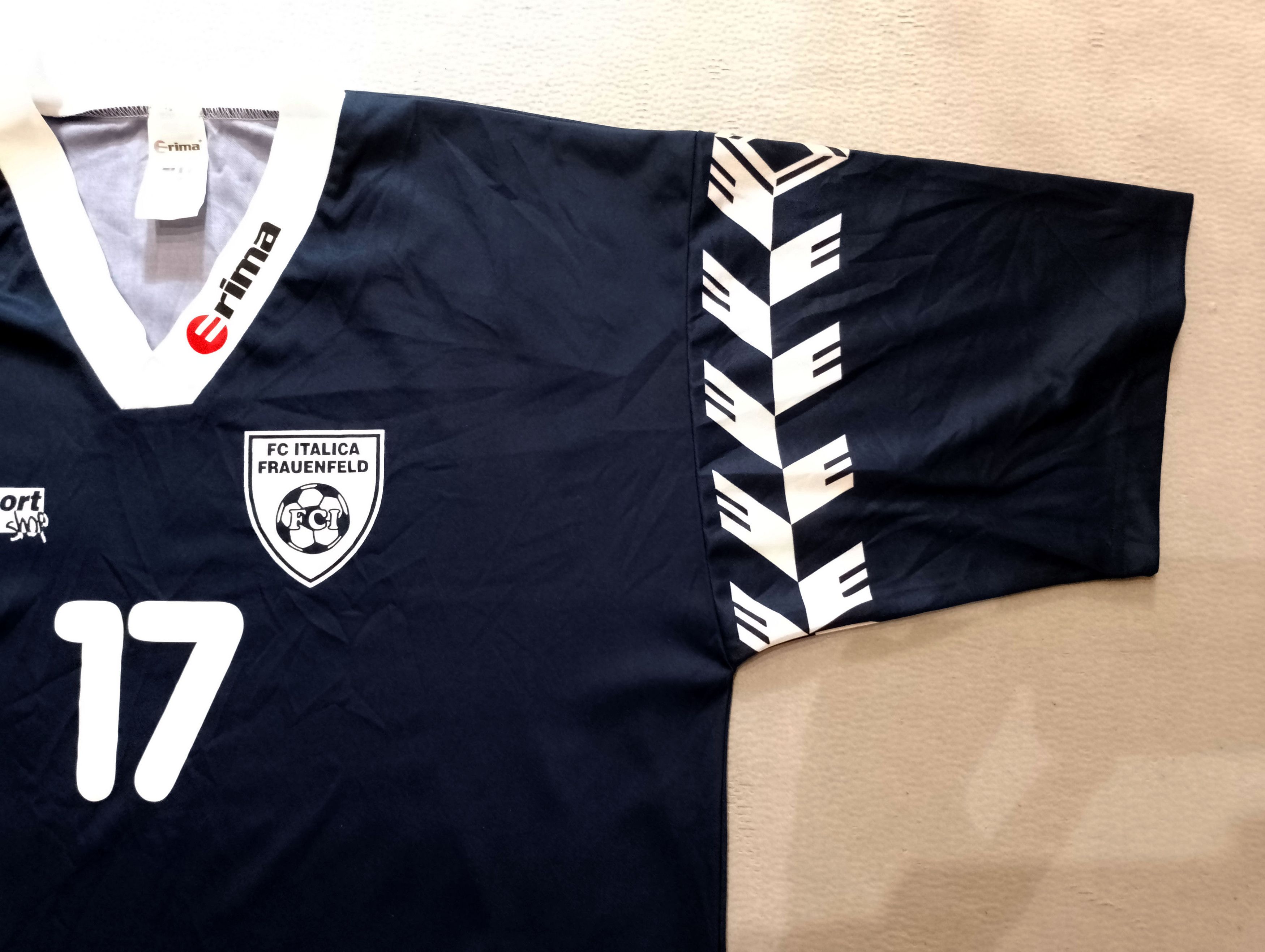 Erima Football Shirt Erima FC Italica #17 Size L/XL Retro Jersey Size US L / EU 52-54 / 3 - 4 Thumbnail