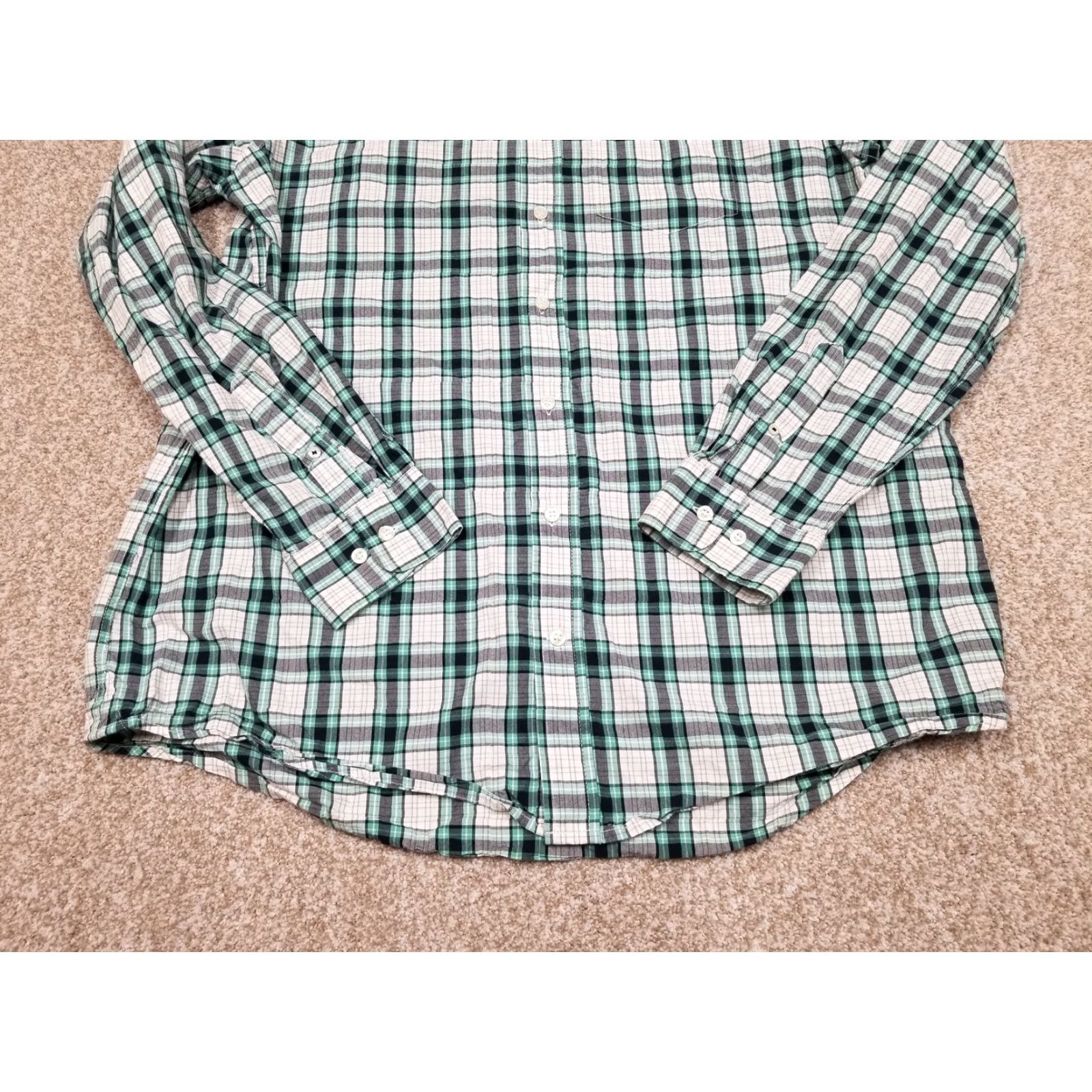 Old Navy VINTAGE Old Navy The Classic Shirt Mens XL Green Plaid Long Sleeve Button-Down Size US XL / EU 56 / 4 - 3 Thumbnail