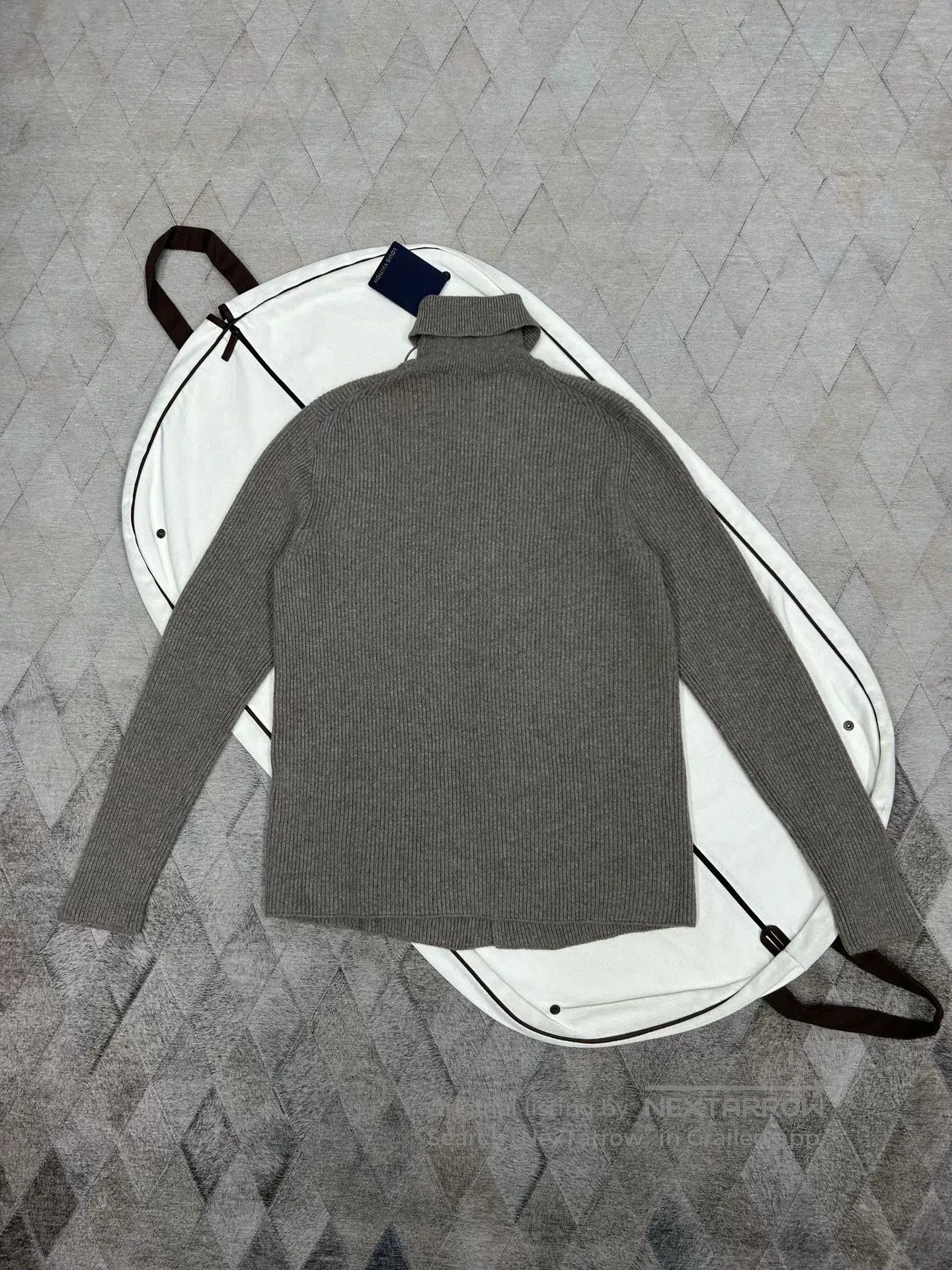 Louis Vuitton LV Cashmere Turtleneck Sweater. Size US L / EU 52-54 / 3 - 4 Thumbnail