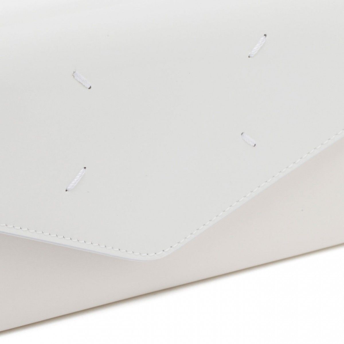 Maison Margiela o1w1db10525 Size: OS / Leather Clutch Bag in White Size ONE SIZE - 2 Thumbnail