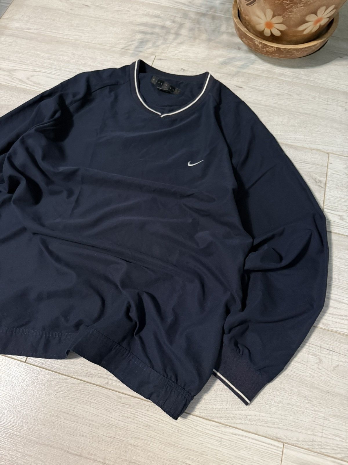 Nike Vintage Sweatshirt nylons jacket Nike Golf crewneck Size US L / EU 52-54 / 3 - 2 Thumbnail