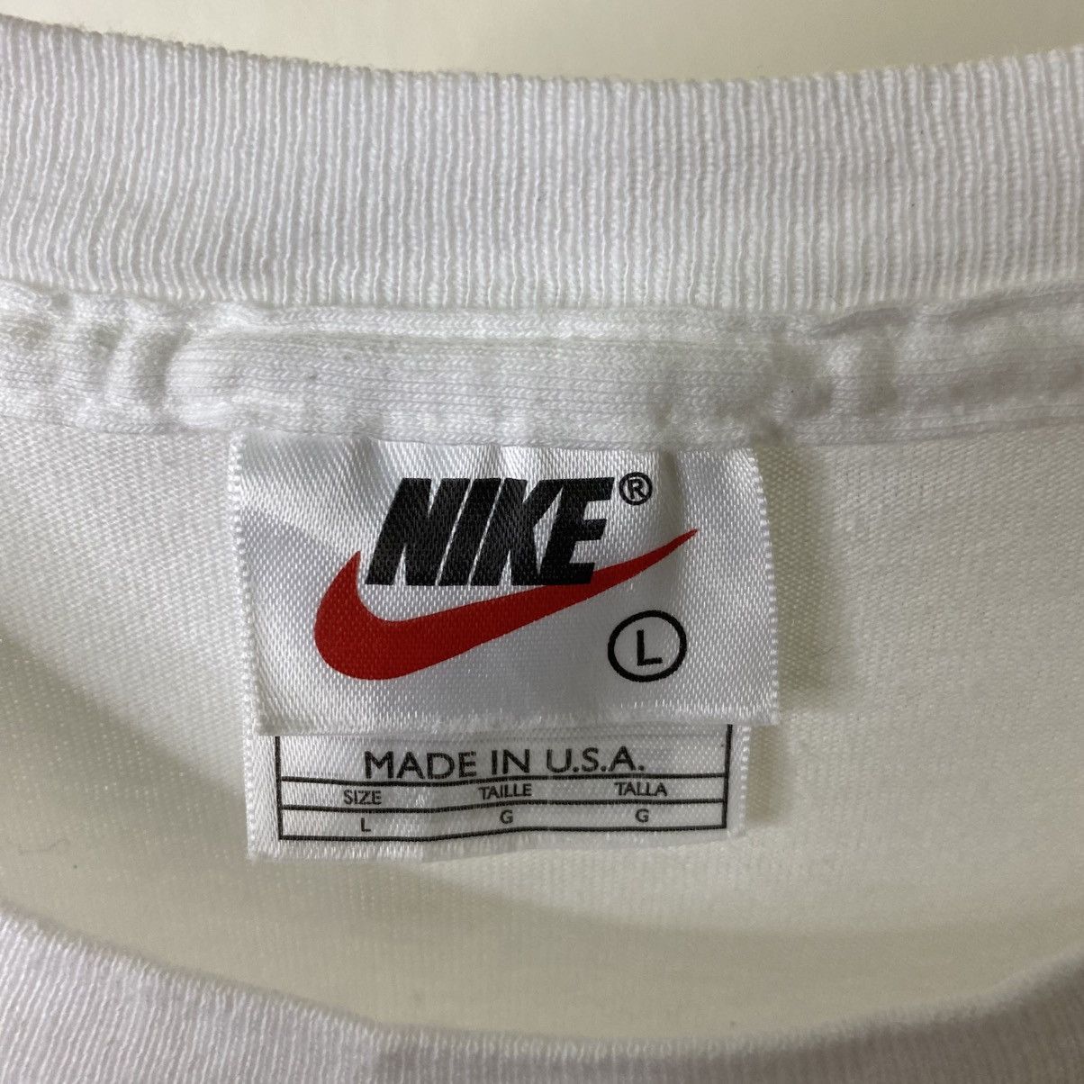 Nike Vintage 1990s Nike Center Swoosh T Shirt Size US L / EU 52-54 / 3 - 3 Thumbnail