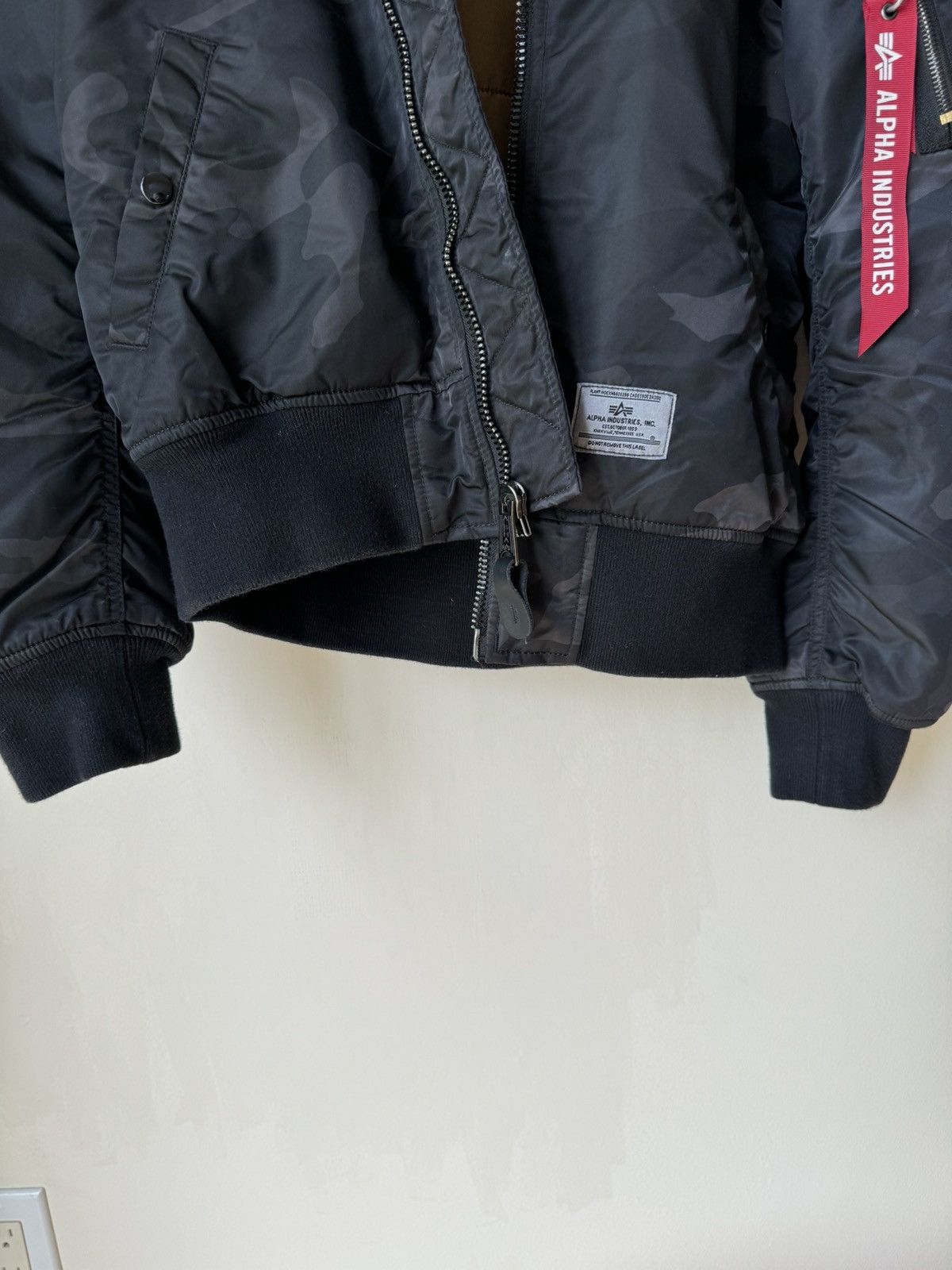 Alpha Industries Alpha Industries MA-1 Hooded bomber jacket Size US S / EU 44-46 / 1 - 3 Thumbnail