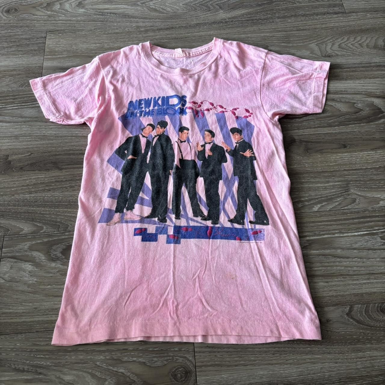 Vintage Crazy Vintage 80s New Kids On The Block Boy Band Graphic Tee! Size M Size US S / EU 44-46 / 1 - 1 Thumbnail