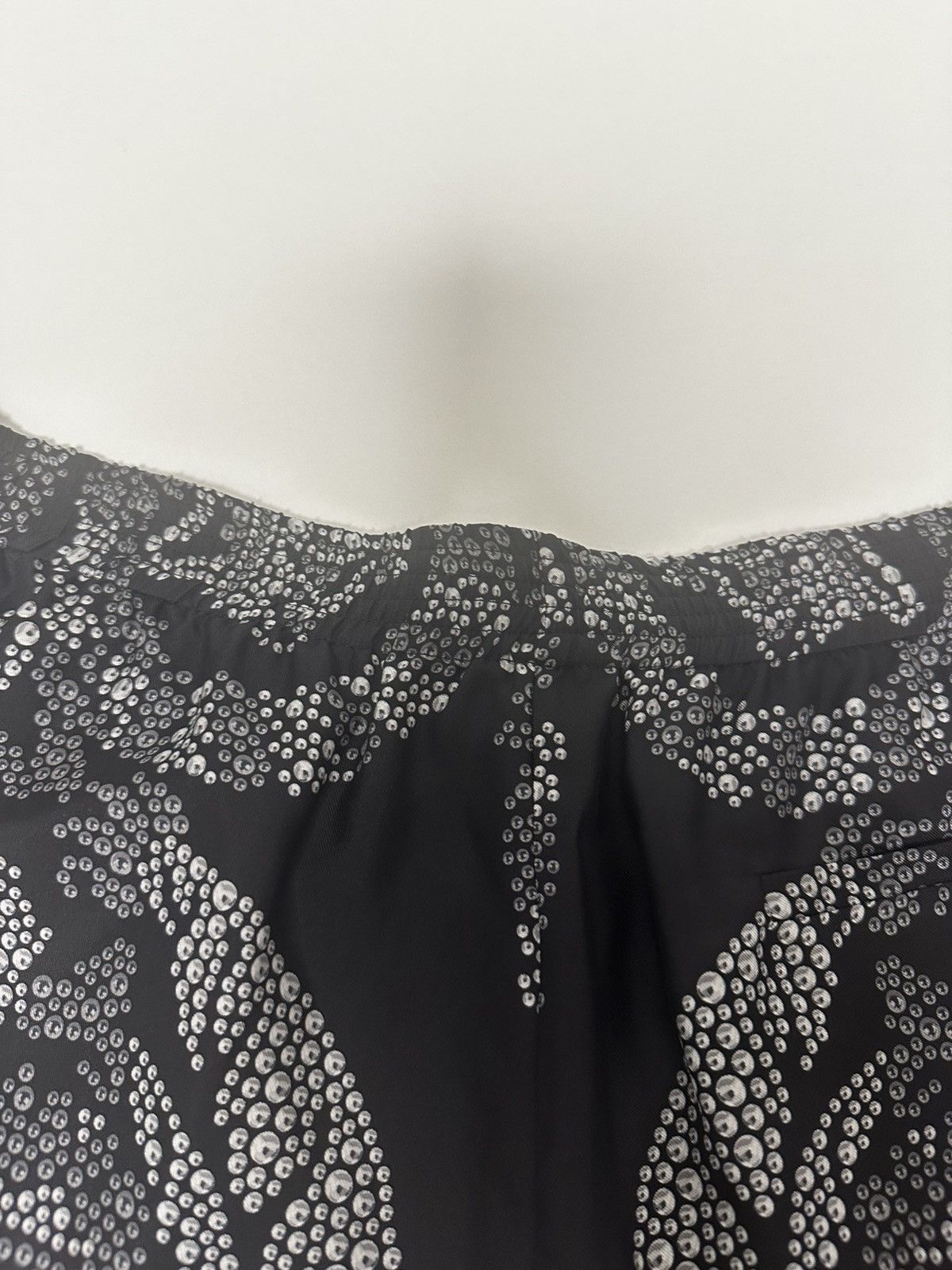 Versace Versace Baroque Silk Shorts Size US 40 / EU 56 - 9 Thumbnail