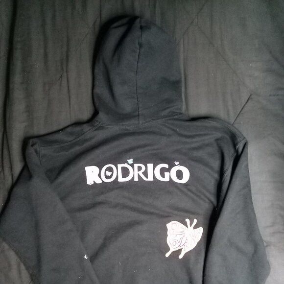 Other Olivia Rodrigo Sour Tour Hoodie Sweatshirt Size US L / EU 52-54 / 3 - 7 Thumbnail
