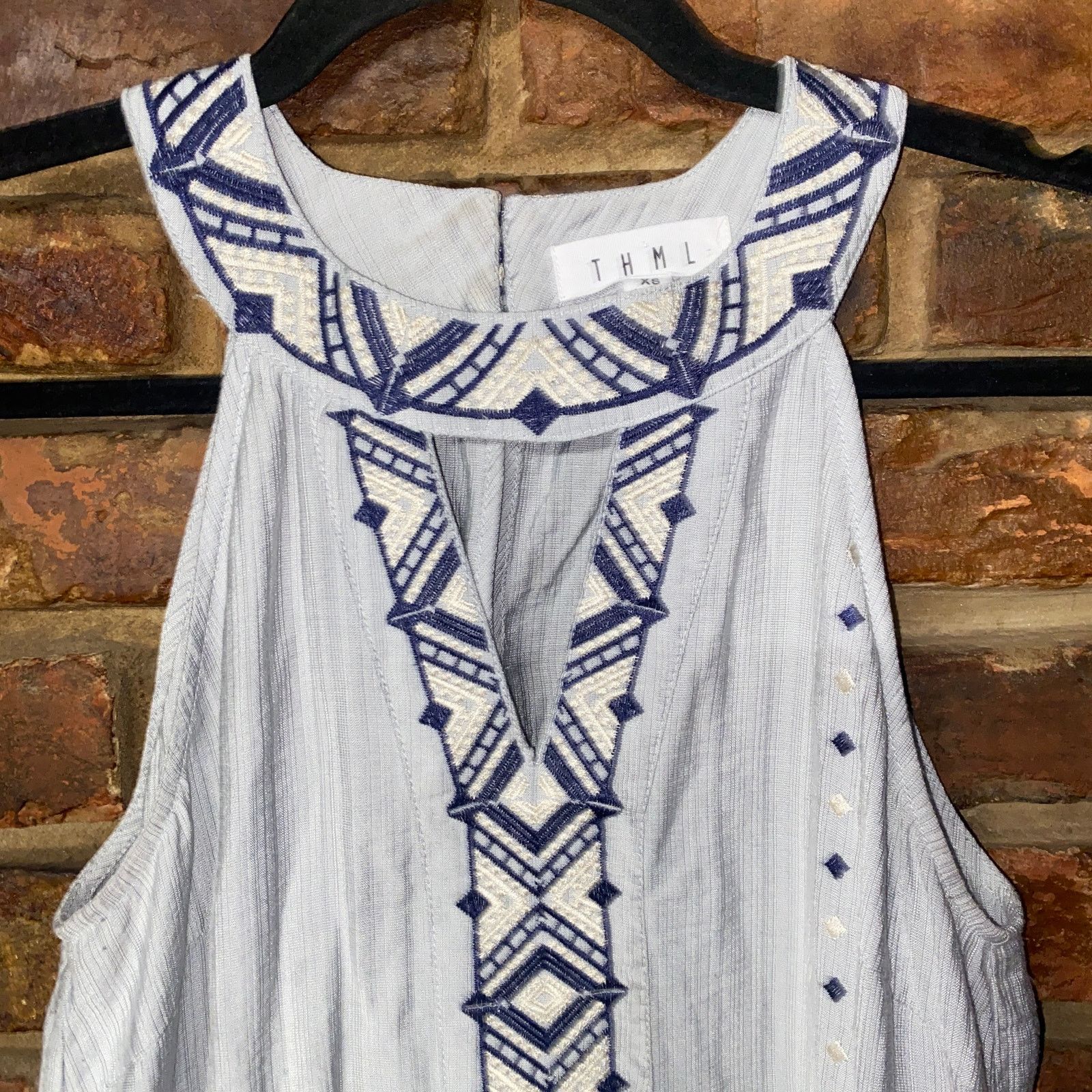 Other THML Blue Embroidered Sleeveless Keyhole Halter Tank Top XS Size XS / US 0-2 / IT 36-38 - 2 Thumbnail