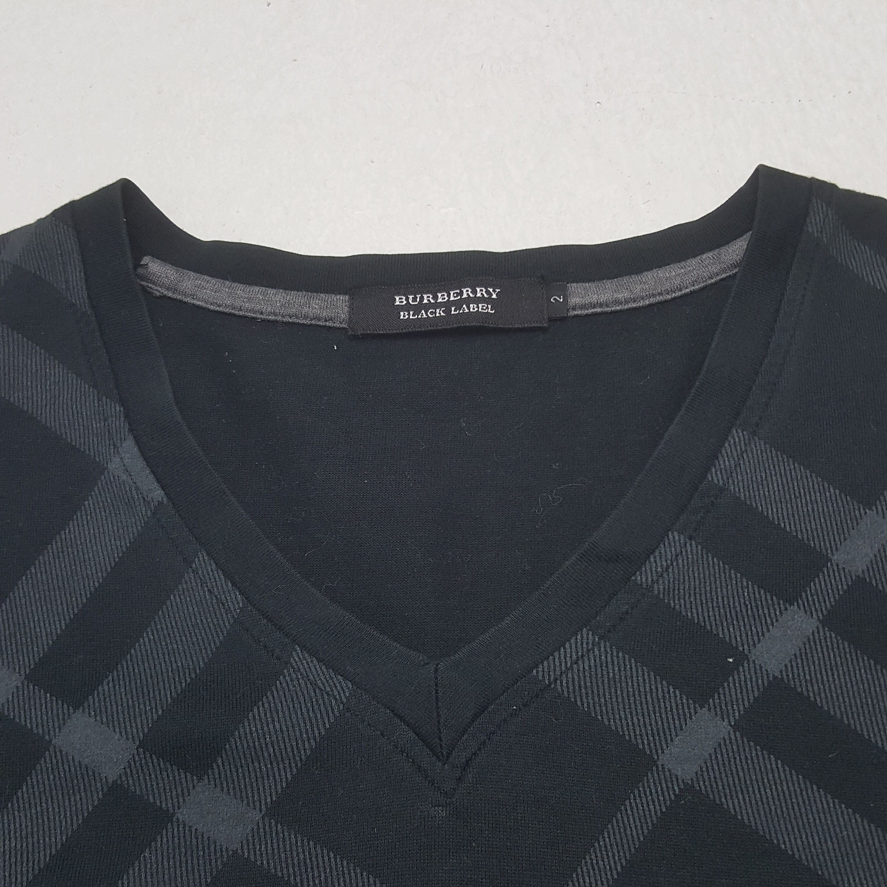 Burberry Vintage Burberry London Designer Nova Check Tshirt C294N62 Size US S / EU 44-46 / 1 - 5 Thumbnail