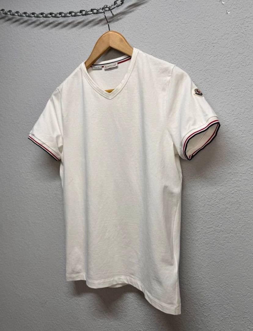 Moncler Moncler Vintage Luxury T-shirt Tee Size US S / EU 44-46 / 1 - 14 Thumbnail