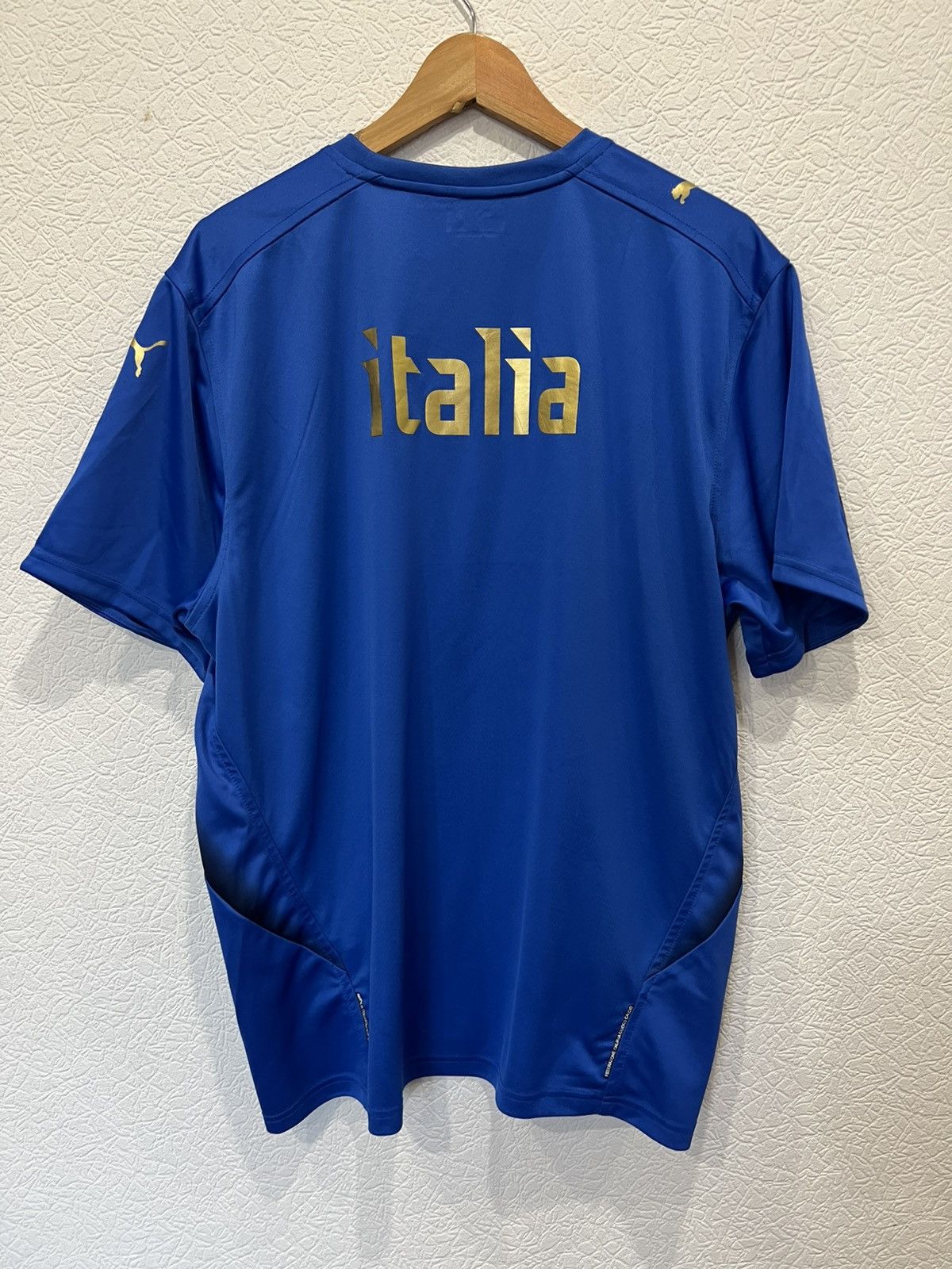Puma Puma Italy 2006 Home Kit Soccer Jersey Football Shirt Mens Size US XL / EU 56 / 4 - 6 Thumbnail