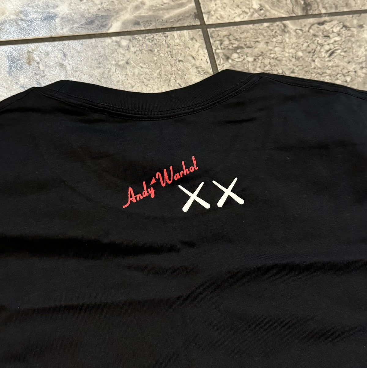 Andy Warhol × Kaws × Uniqlo NWT kaws x Andy Warhol x Uniqlo shirt size XL Size US XL / EU 56 / 4 - 3 Thumbnail