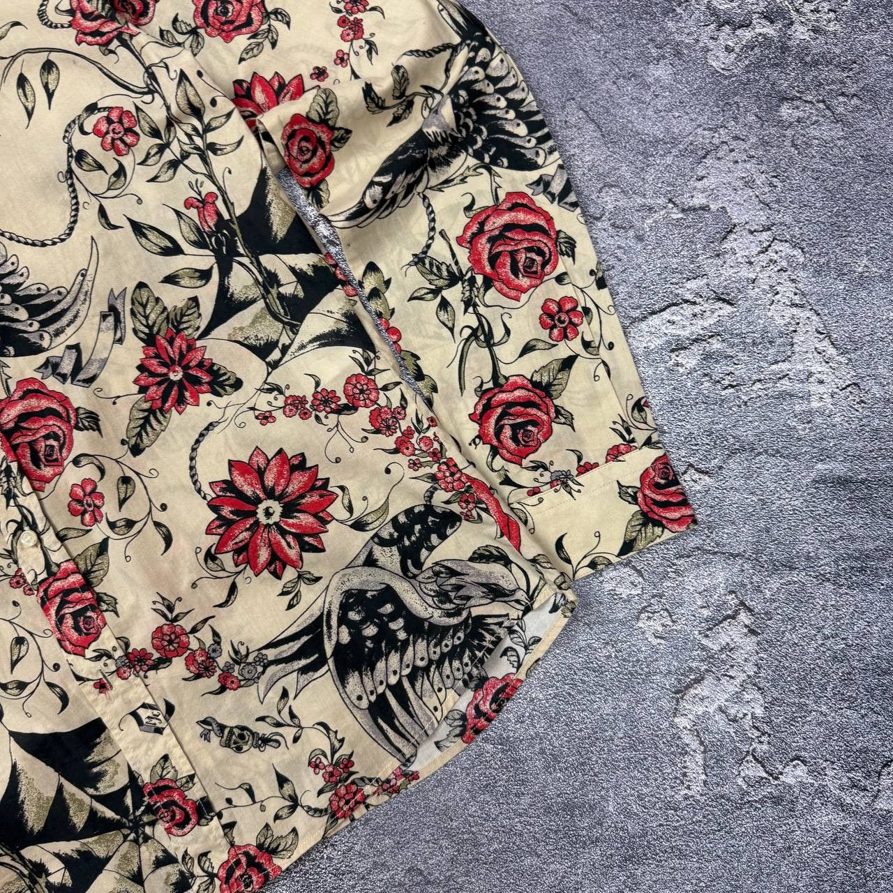 Alexander McQueen Alexander McQueen 50 M Raven Web Floral Tattoo Shirt Size US L / EU 52-54 / 3 - 3 Thumbnail