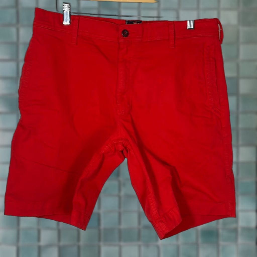 The North Face The North Face Red Shorts Men 34 Hiking Christmas Clothing Mens Color Red Style Hiking Size 34 Christmas Men’s Size US 34 / EU 50 - 1 Thumbnail