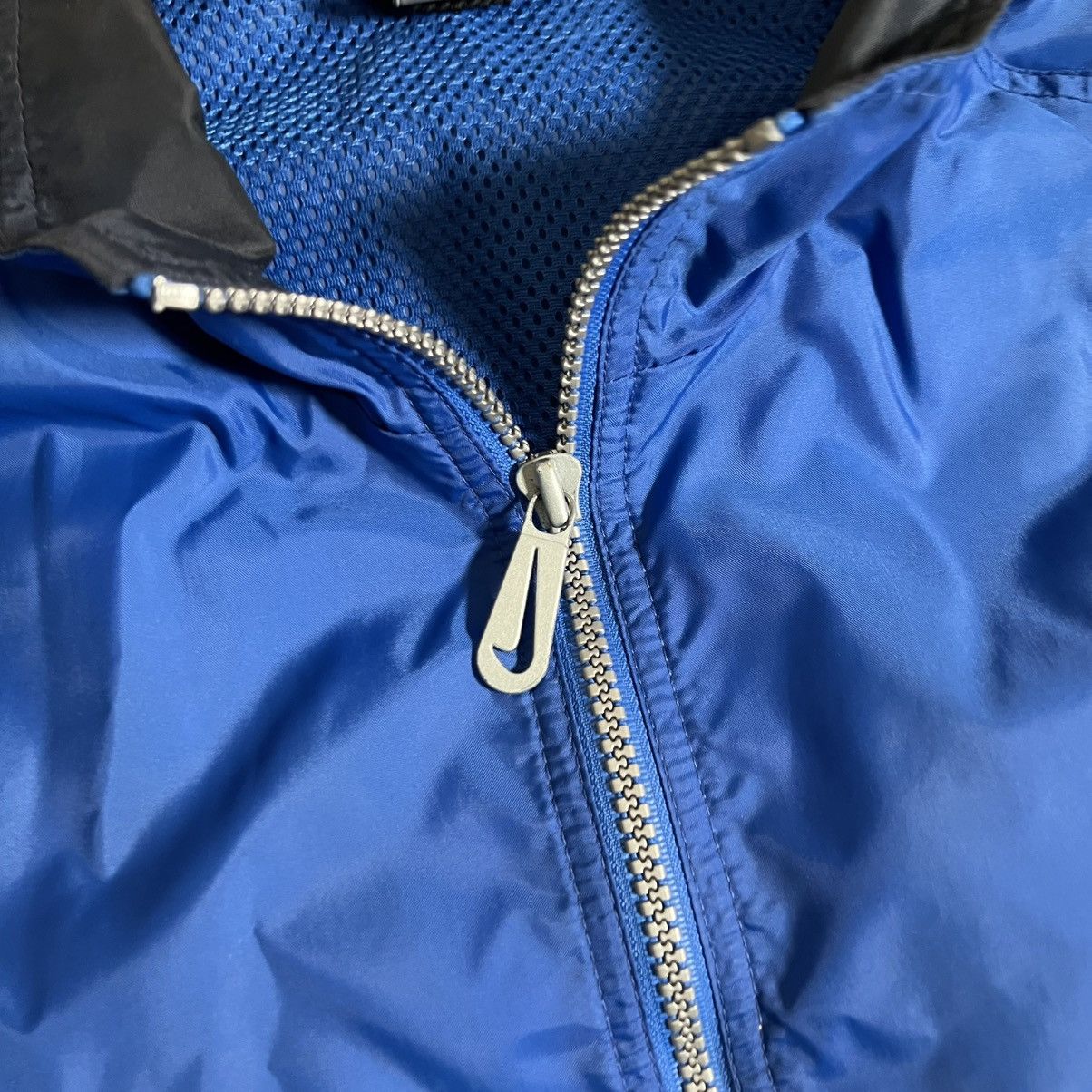 Nike Vintage Nike Jacket XL Blue Windbreaker Lightweight Track Size US XL / EU 56 / 4 - 6 Thumbnail