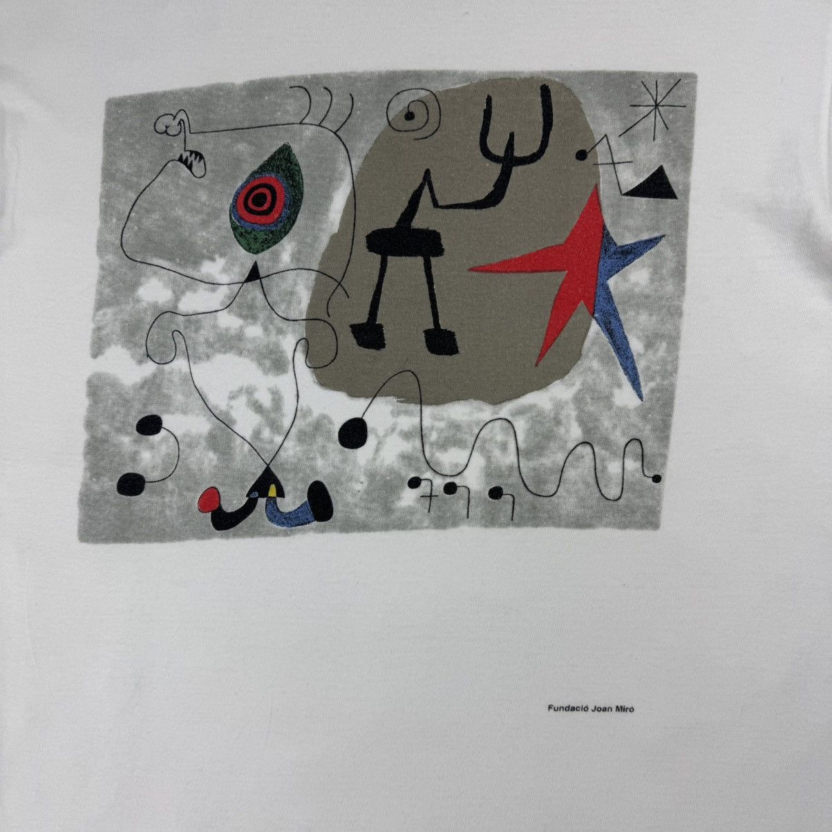 Vintage Vintage Fundació Joan Miró Art Woman Dreaming of Escape Tee Size US L / EU 52-54 / 3 - 6 Thumbnail