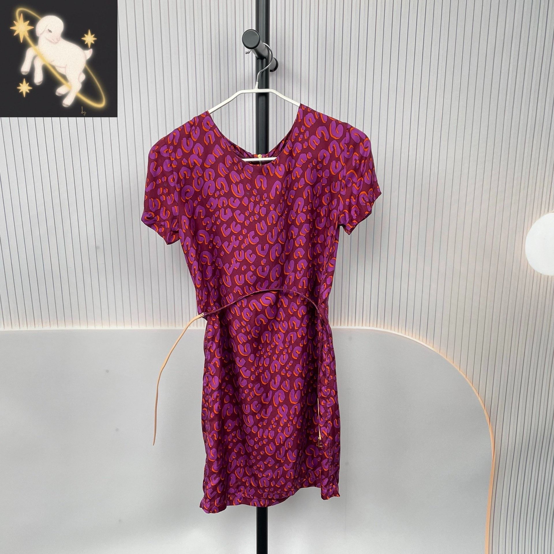Louis Vuitton Louis Vuitton Purple Dress M Women Size M / US 6-8 / IT 42-44 - 1 Thumbnail