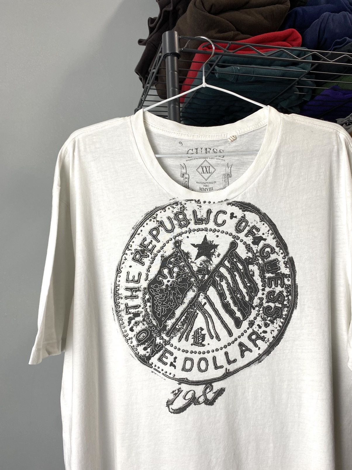 Guess Vintage Guess One Dollar Art T Shirt Size US XXL / EU 58 / 5 - 2 Thumbnail