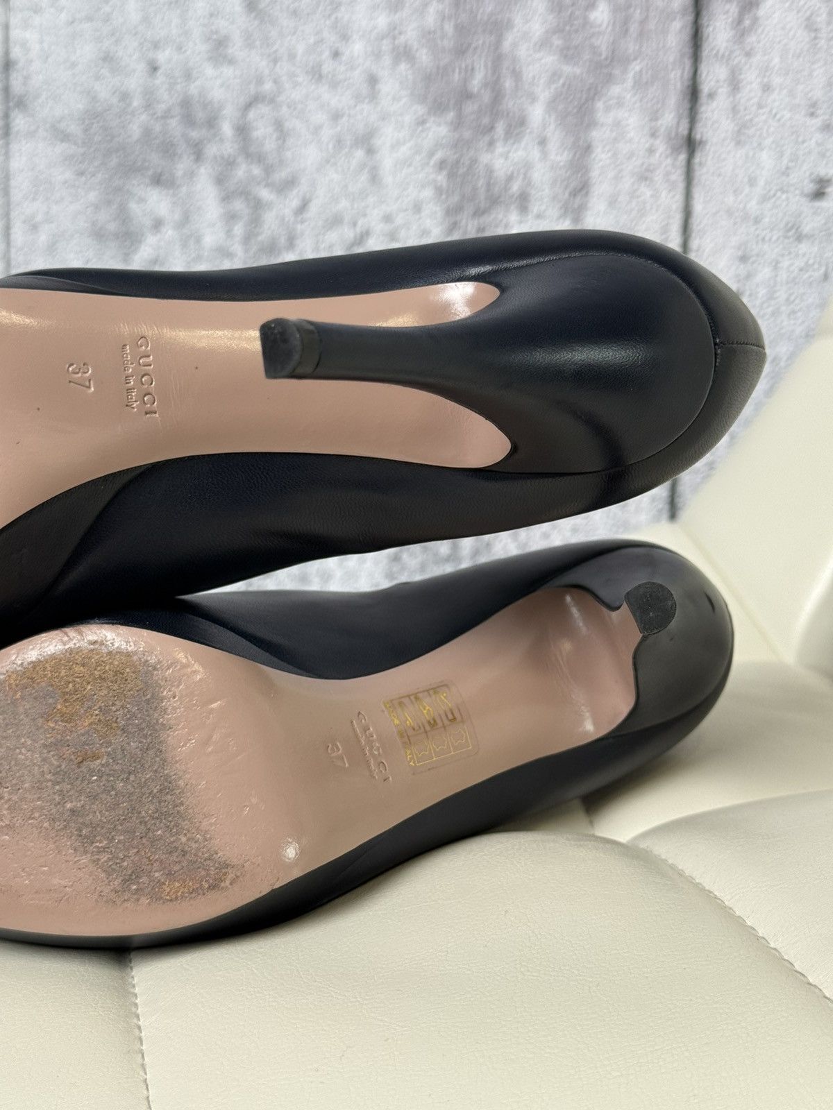 Gucci Gucci Dark Navy Leather Platform Pumps Heels Shoes (309999) Size US 7 / IT 37 - 24 Thumbnail