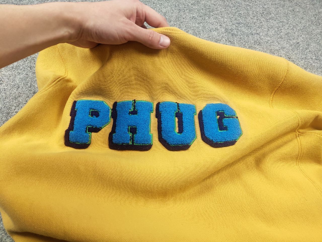 Vintage PHUG Yellow Embroidered volumetric logo PHUGGERS Sweatshirt Size US M / EU 48-50 / 2 - 15 Thumbnail