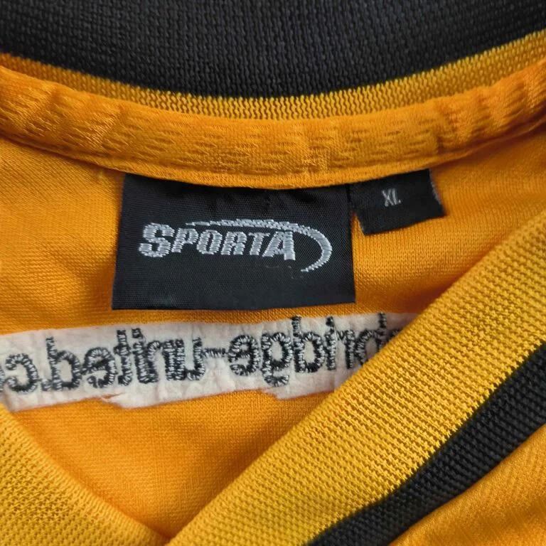 Other Cambridge United 2001-02 Sporta home football jersey size L Size US L / EU 52-54 / 3 - 4 Thumbnail