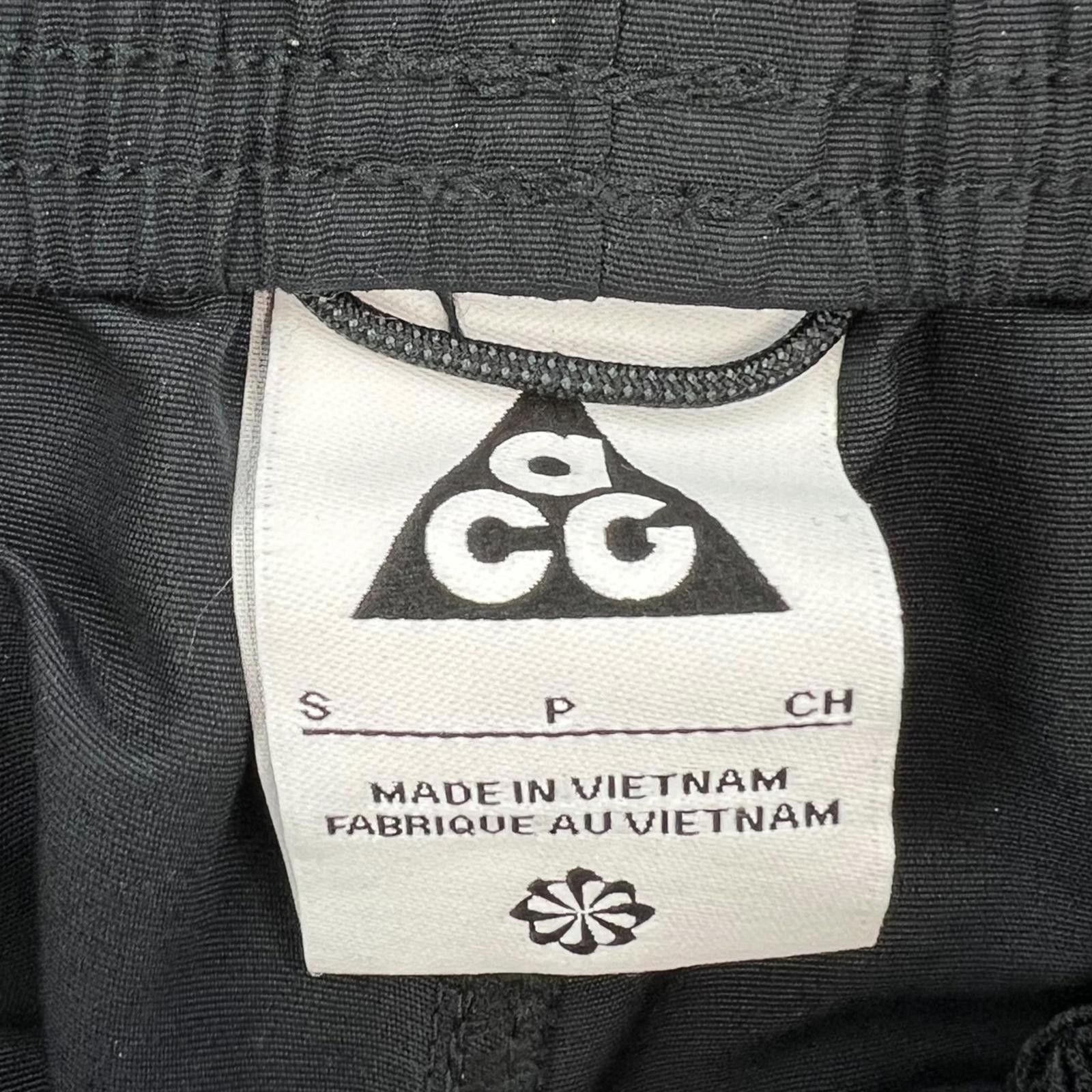 Nike ACG Nike ACG Black Hike Shorts Size US 30 / EU 46 - 4 Thumbnail