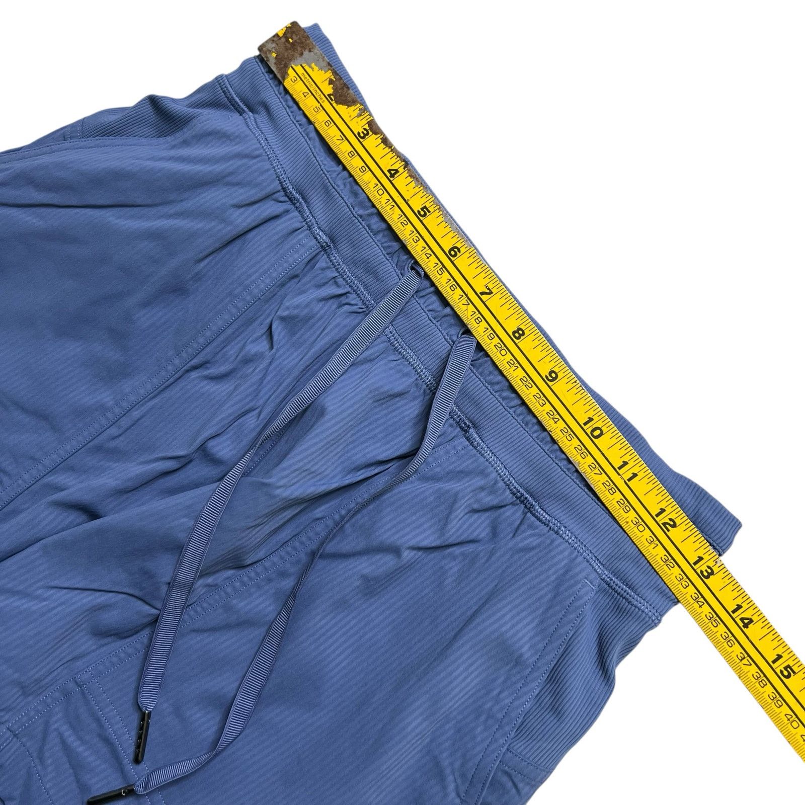 Lululemon Lululemon Women’s Blue Drawstring Athletic Gym Shorts - 4 Size 27" / US 4 / IT 40 - 5 Thumbnail